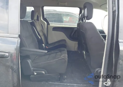 2015 Dodge Grand Caravan Sxt z USA, uszkodzony, nr VIN 2C4RDGCG9FR541074